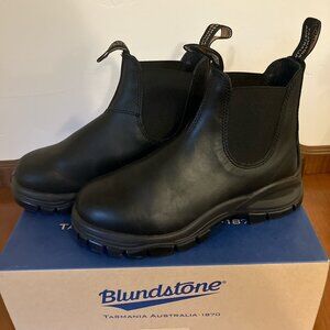 Blundstone 2240 Lugged Chelsea Boots Size Women's US 8.5/AU 5.5